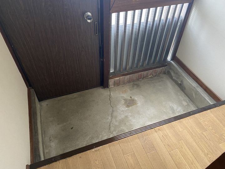 兵庫県姫路市青山北2丁目(一戸建)の賃貸物件1の玄関