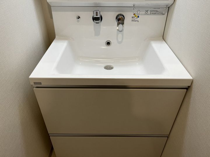 クロスフロント十二所線の内装