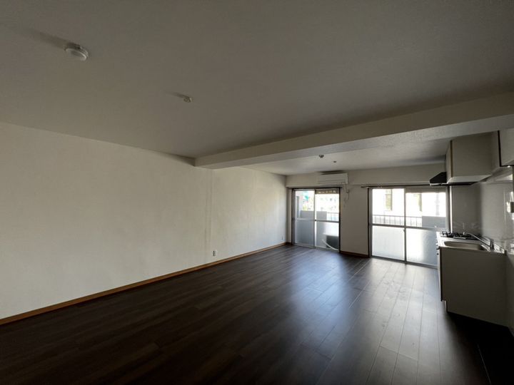 クリスタル小姓町の居間