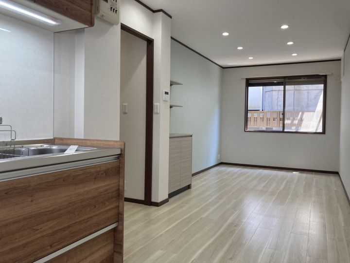 クレール山手の居間