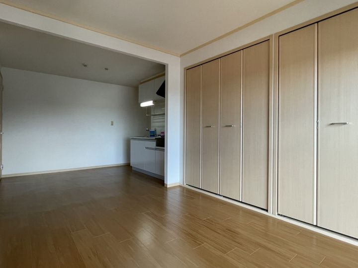 メゾン・ウィステリアの居間