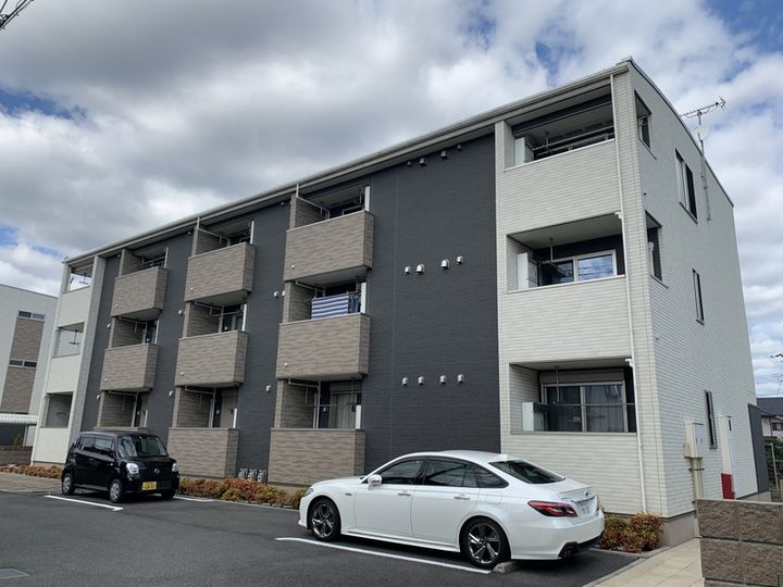 フィールド ミドル・ライペンⅠの外観