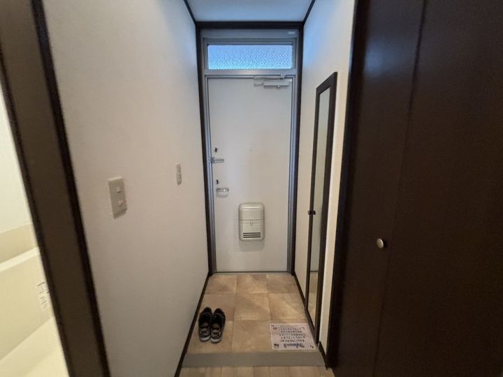 フレッツァ広畑の玄関