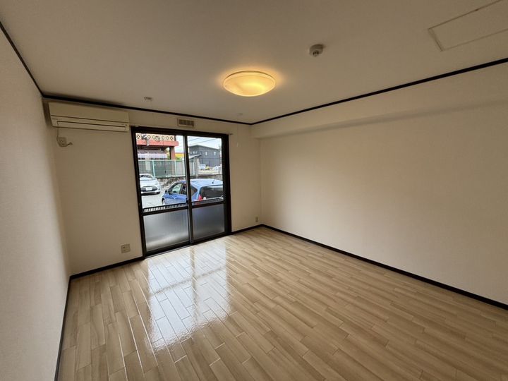 フレッツァ広畑の寝室