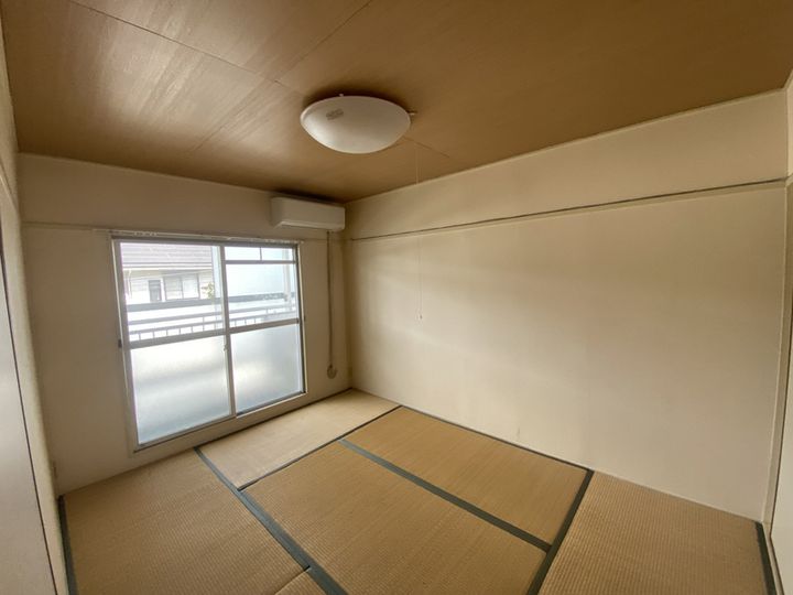 銀の馬車道 壱番館A-10の内装