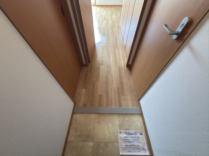 クルールアヴニールの玄関