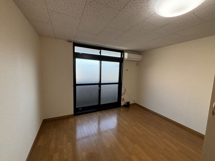 MISTRAL下手野107の居間