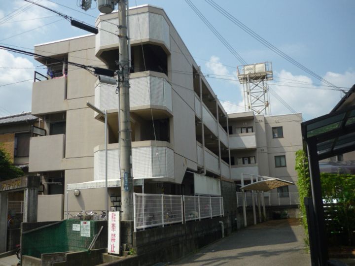 フローラル北平野301の外観