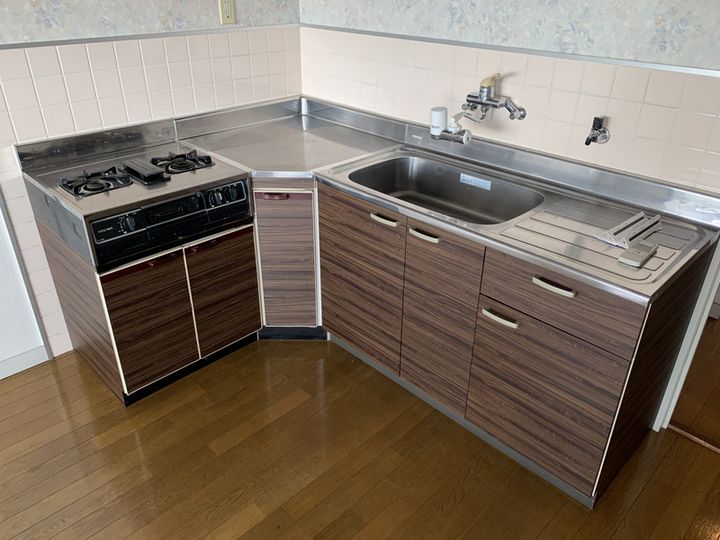 プチシャトウ201のキッチン