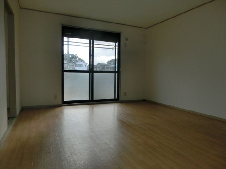 メゾンプランタニエールの居間