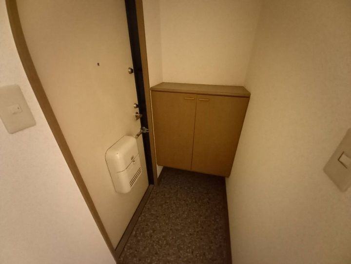 グランドゥール殿元の玄関