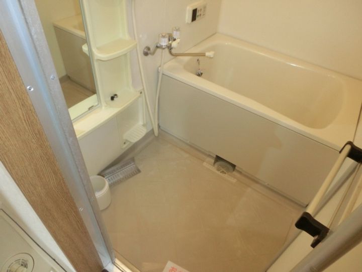 ソレアード・ガーデンⅡの風呂