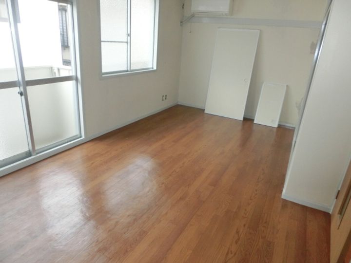 ファミリーハイツの居間