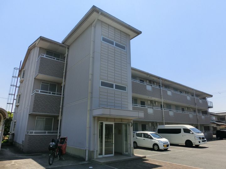 スタットニューヘン英賀保205の外観