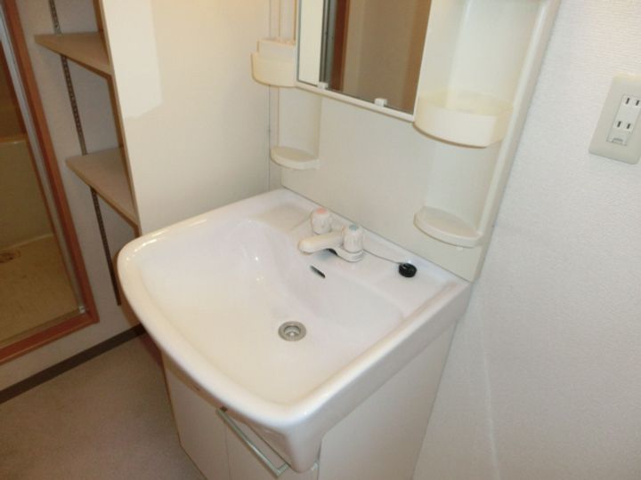 津田ビル203の内装