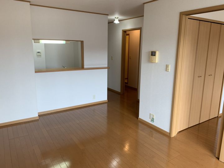 ネーロ・リザイアS205の居間
