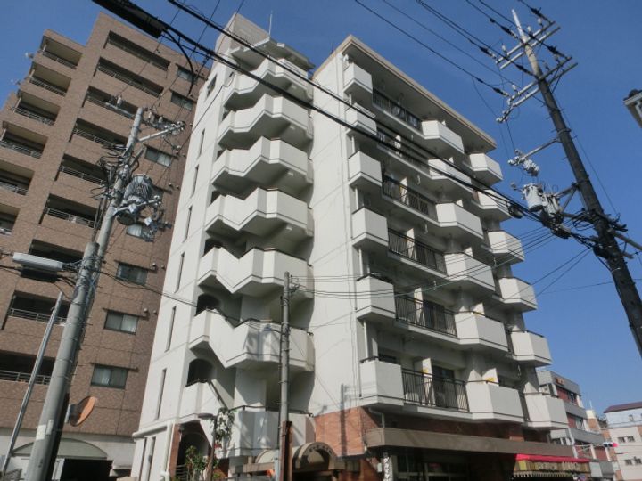 コーポふくいの外観