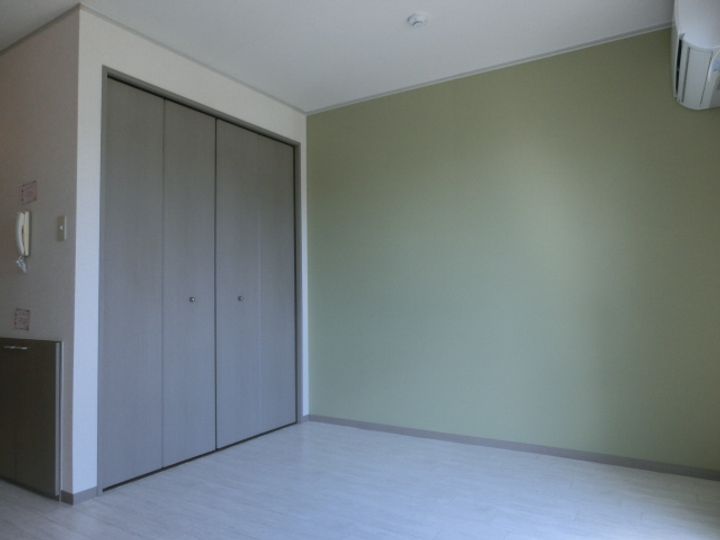 メゾンドール203の寝室