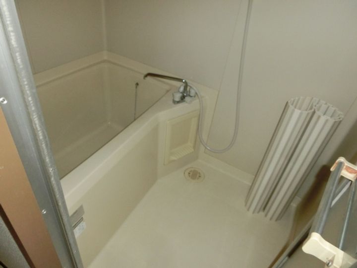 ファルネーゼ鵤102の風呂