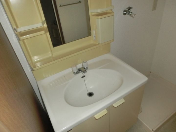 ファルネーゼ鵤102の内装