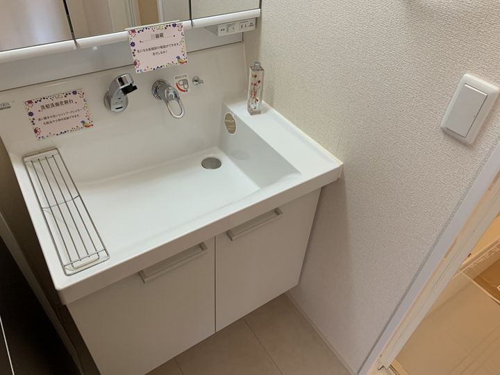 アネシス御立の内装