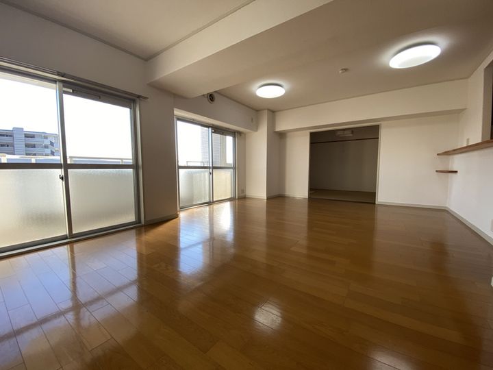 シャトーブランシェの居間