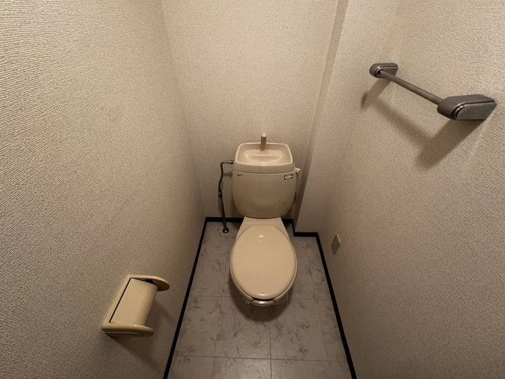 クラトンeyの内装