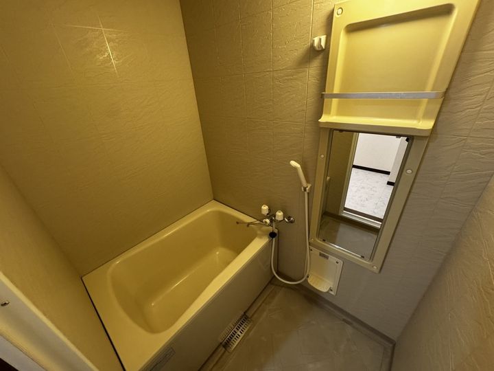 クラトンeyの風呂