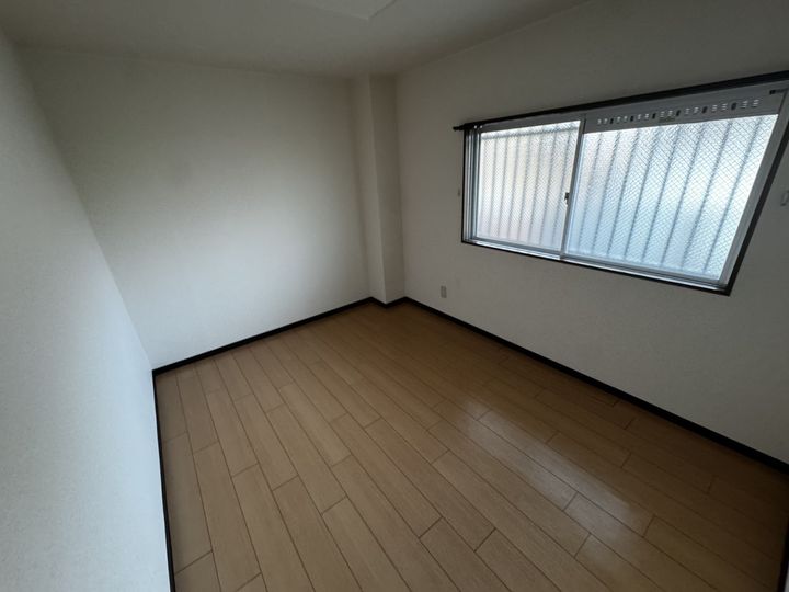 クラトンeyの内装