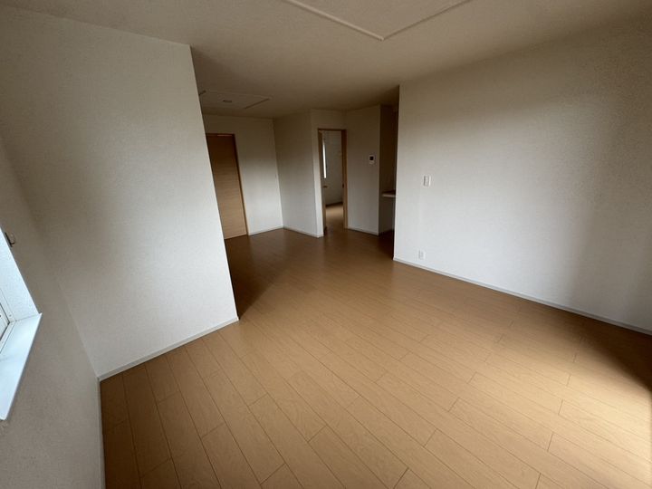 リバーサイドガーデンの居間