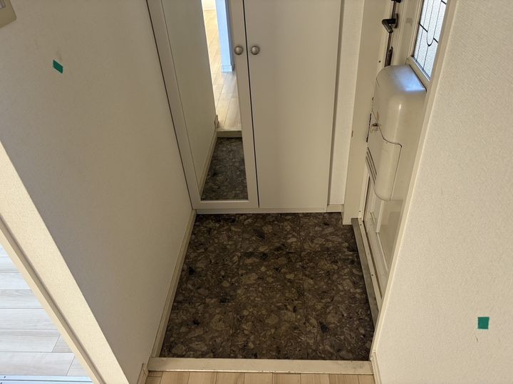 エステート広畑の玄関