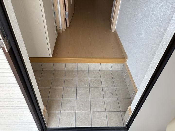 シン.シン.ハウスBの玄関