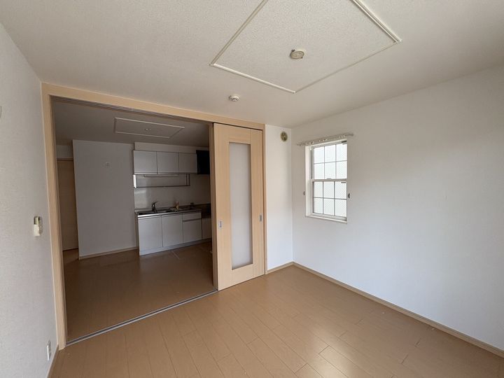 シン.シン.ハウスBの居間