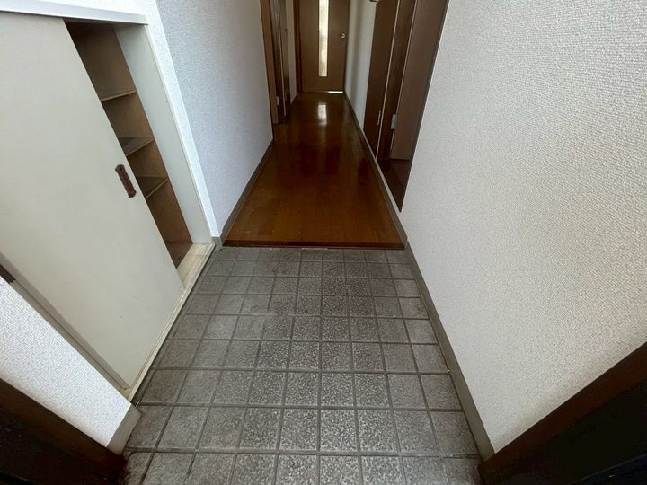 エスペレールⅡの玄関
