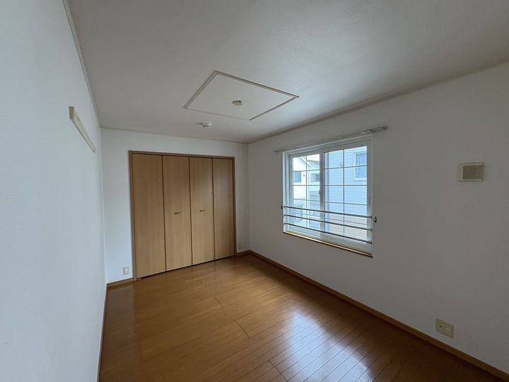 マン ウンド フラウ Bの内装