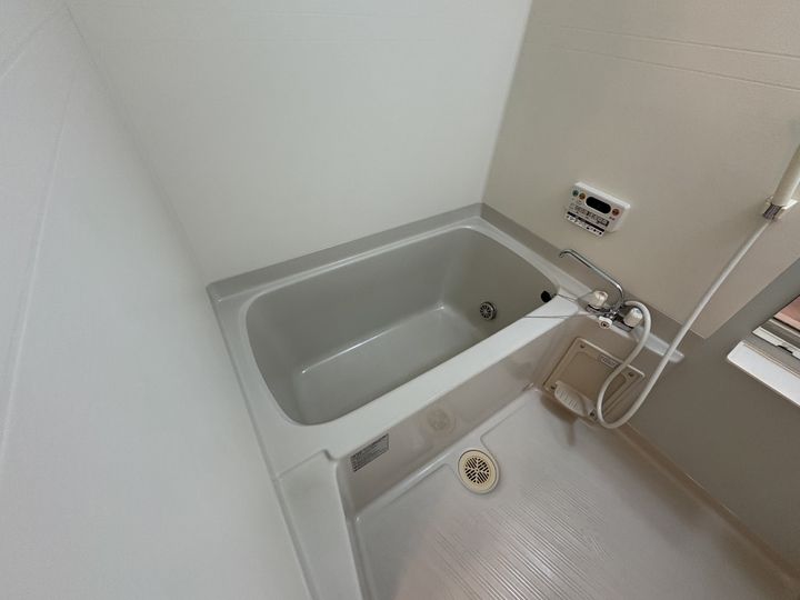 マン ウンド フラウ Bの風呂