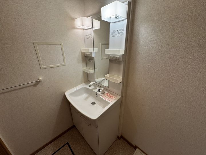 ラルジュ フォンテーヌⅢの玄関