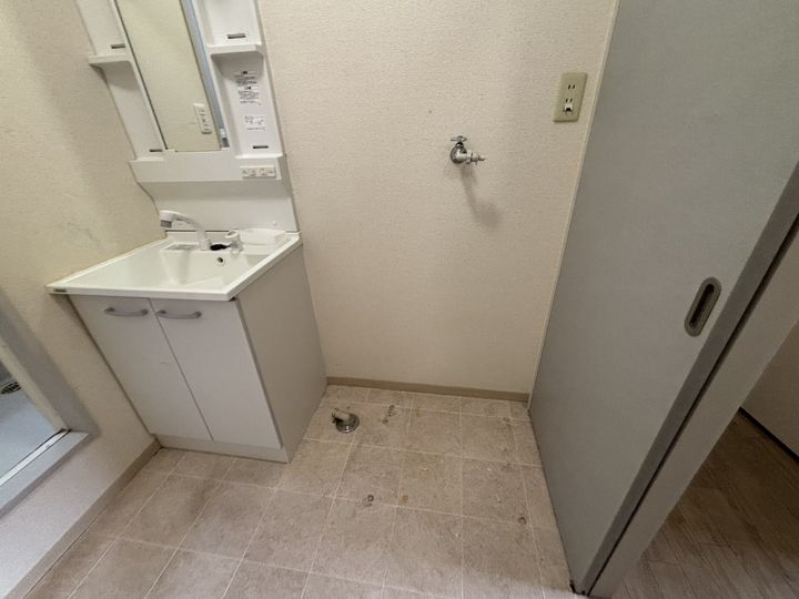 ディアス千尋の内装