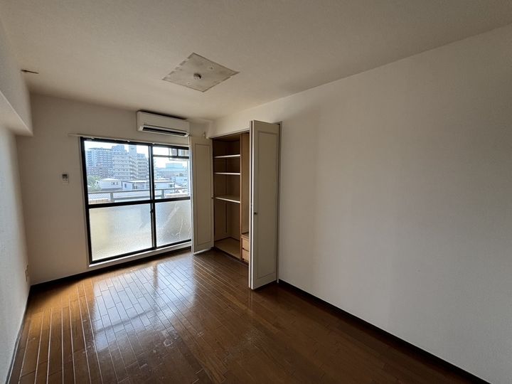 ジュネス神屋町の寝室