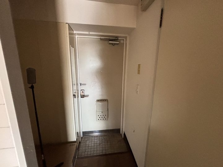 ジュネス神屋町の玄関