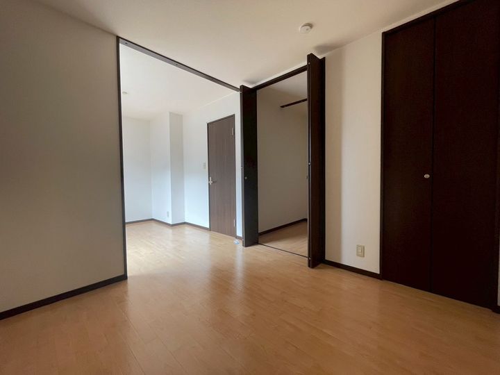 ハイツサンライフC棟の玄関