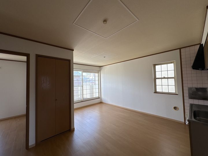 フォレストK Aの居間