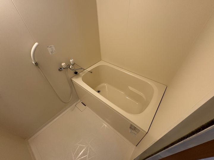 シャトー三和南車崎の風呂