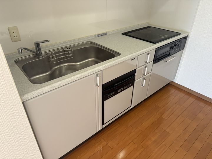 クリーンピア南大路時計台204のキッチン