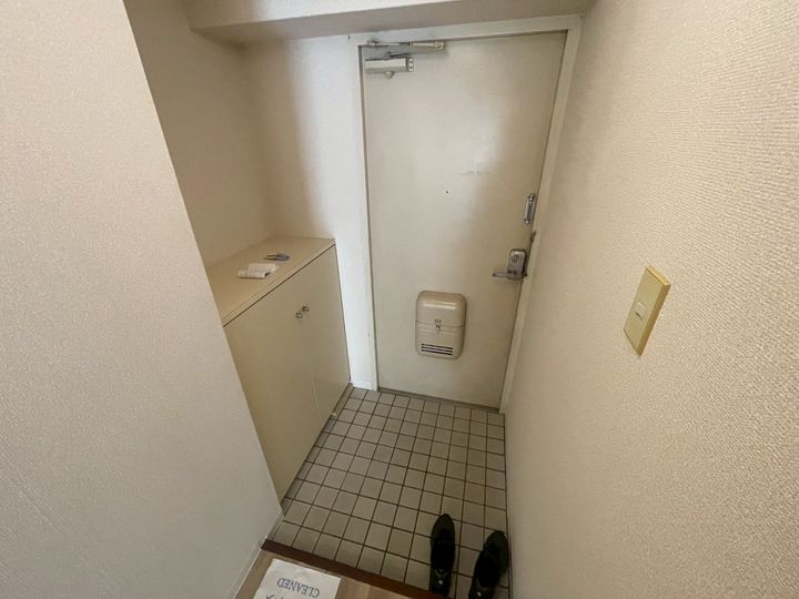 リゾティ英賀保101の玄関