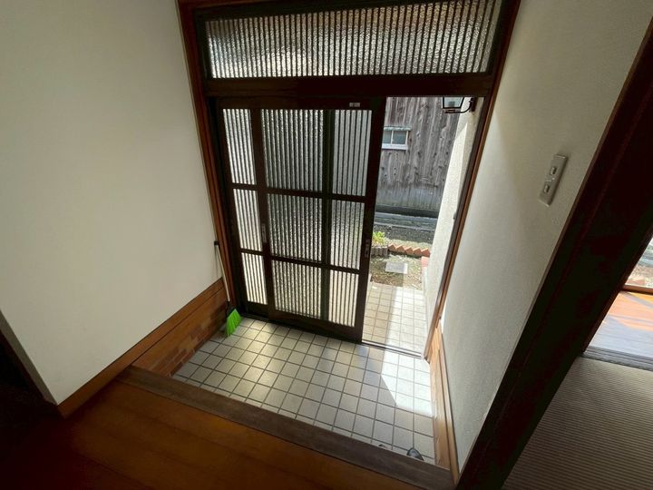 兵庫県姫路市苫編(一戸建)の賃貸物件1の玄関