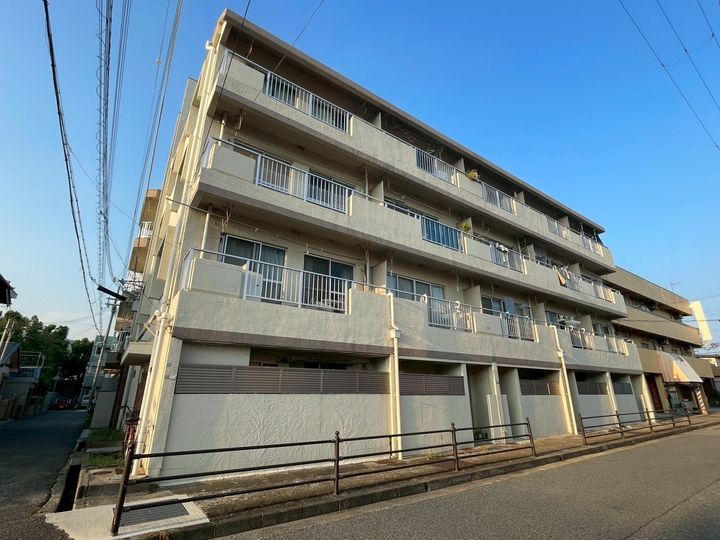 長田コーポ302の外観