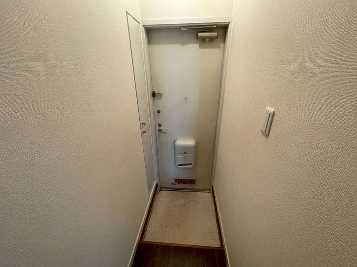 ジーゼットハイツの玄関