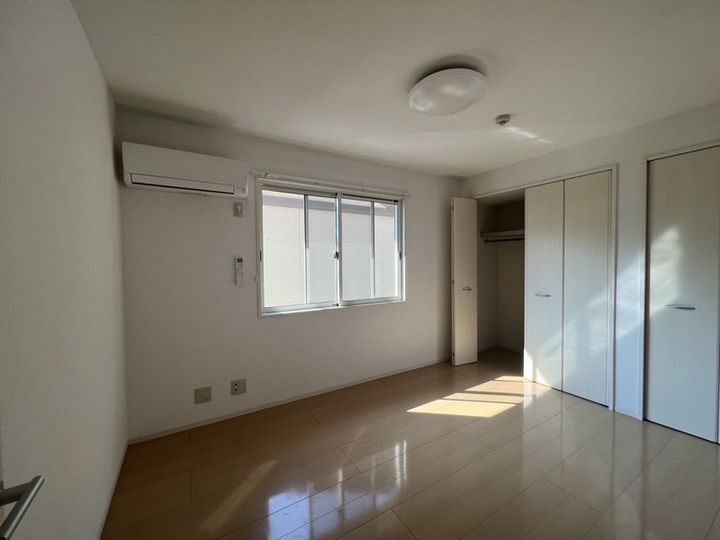 グランモア航A棟の寝室