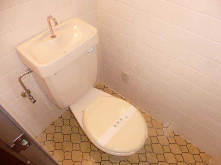 プレジデントふくなが202の内装